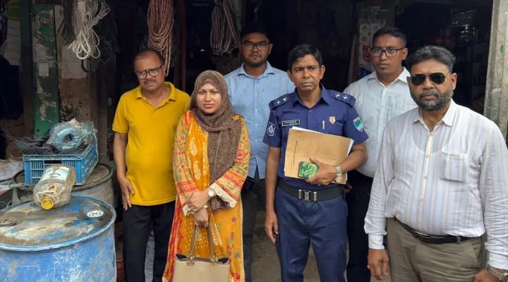 বরিশালে অবৈধভাবে মজুত করা ২ হাজার লিটার জ্বালানি জব্দ